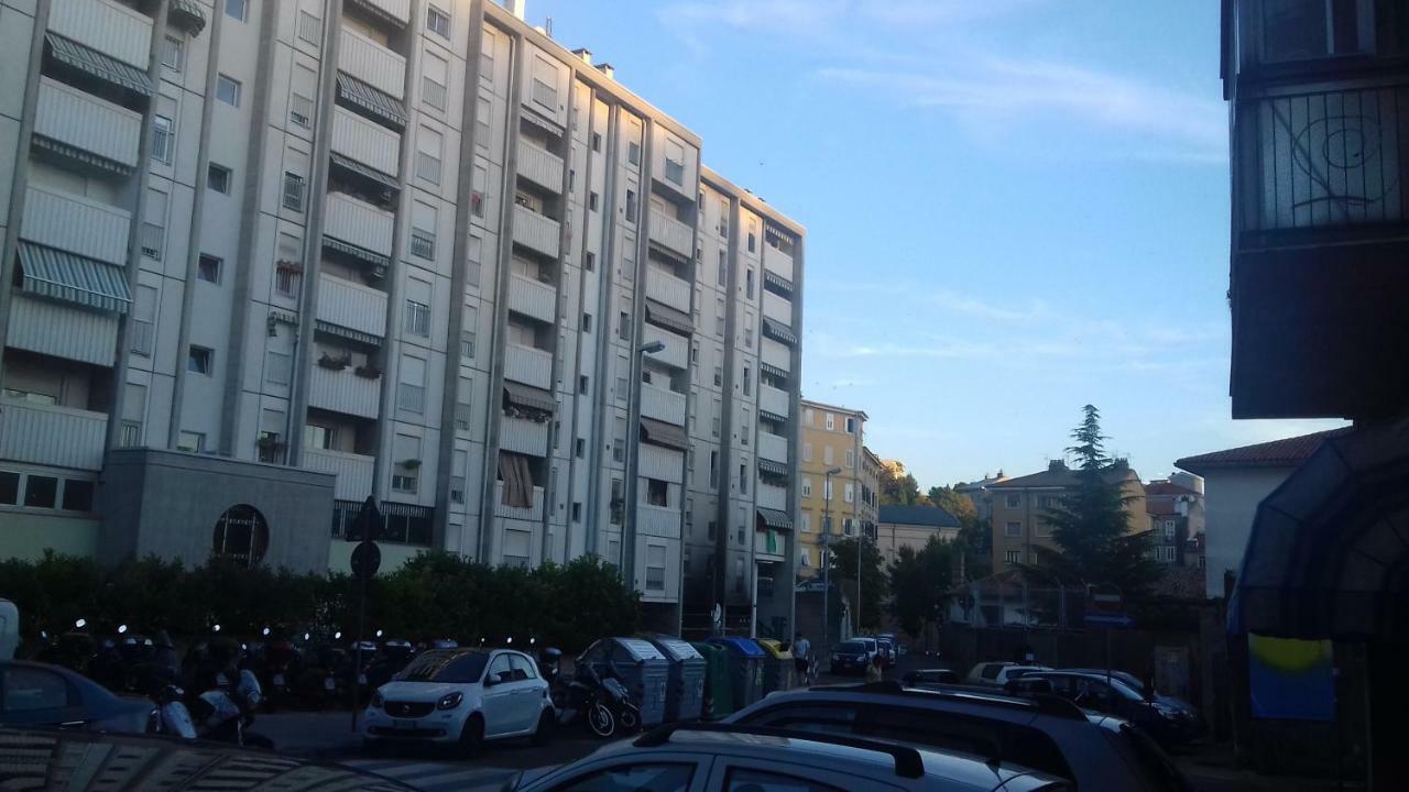 Casarcobaleno Apartment Trieste Bagian luar foto